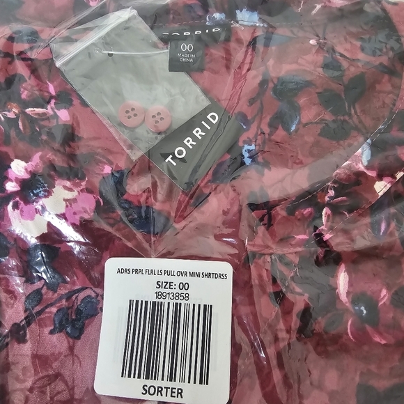NWT Torrid Mini Studio Crepe De Chine Shirt Dress Size 00 Floral Perfection - Picture 6 of 8
